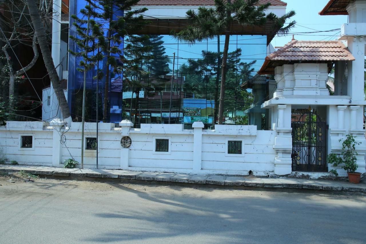 Hotel The Byke Puja Samudra Kovalam Exterior foto